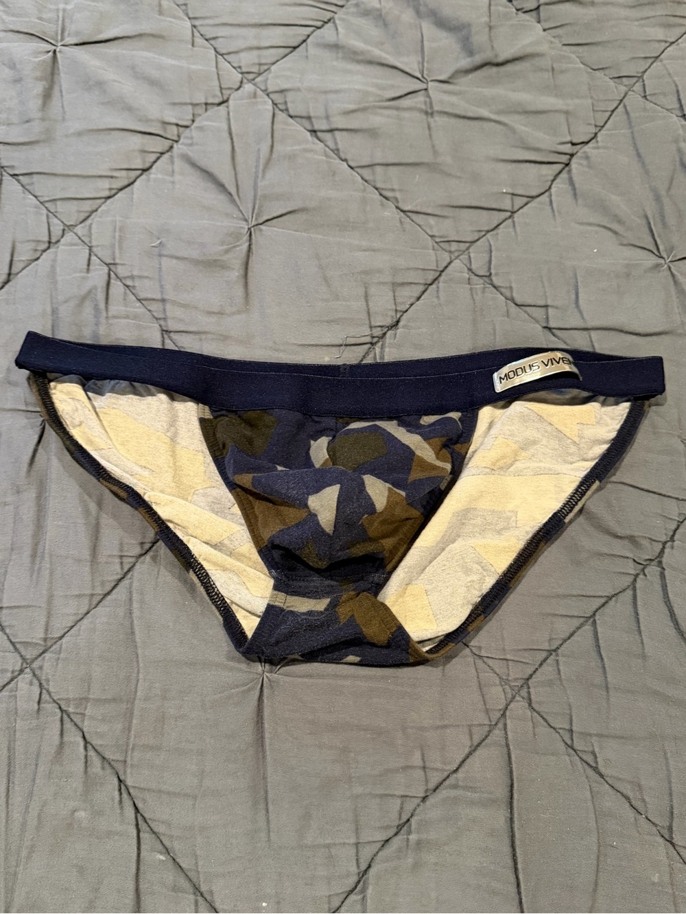 Modus Vivendi Men's Navy & Olive Camo Brief - Picture 2 of 5